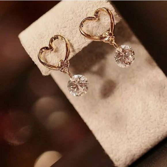 Gold Heart CZ Dangle Earrings NEW pierced stud backs BrandNew in package! - Picture 1 of 5
